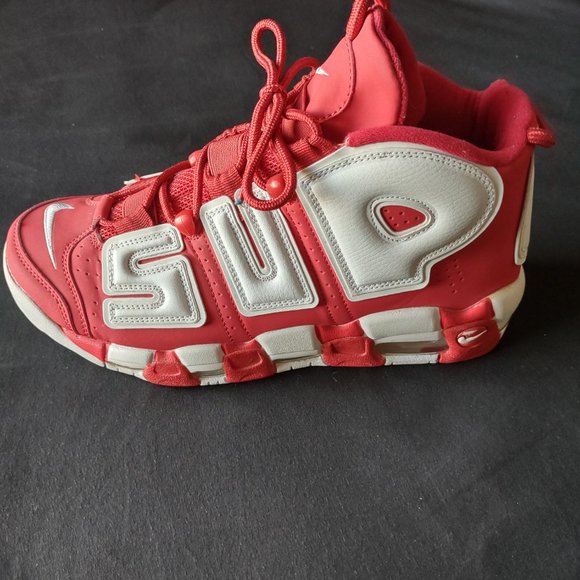 Athletic_Shoes